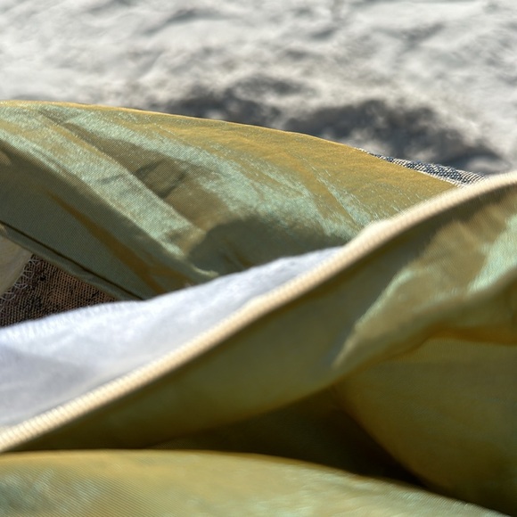 Yellow green black pillowcase - Picture 5 of 5